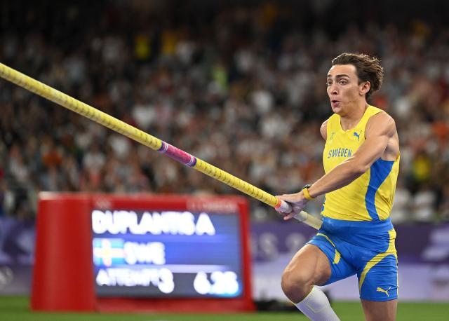 1723626569854038086.jpg 巴黎奥运会丨田径——男子撑杆跳高:杜普兰蒂斯破世界纪录夺冠XxjpseC009178_20240806_MVPFN0A001.jpg